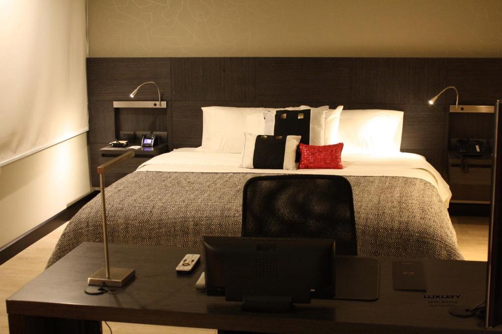 Casa Gaitan Cortes Hotel Bogota Ruang foto