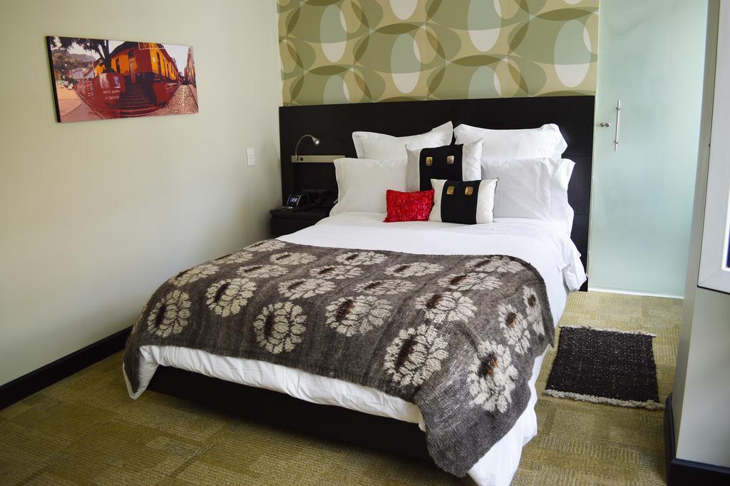 Casa Gaitan Cortes Hotel Bogota Bagian luar foto